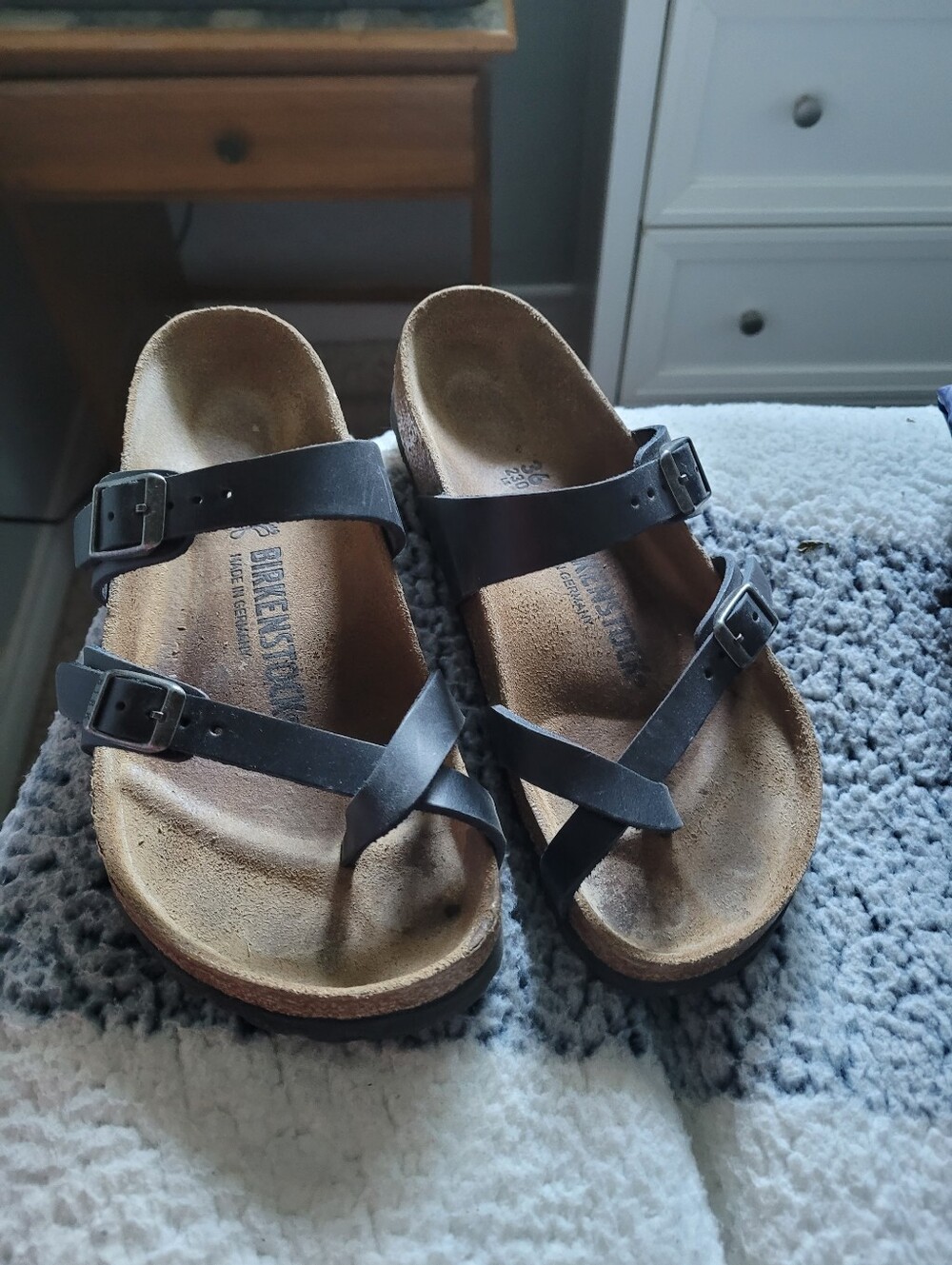 Birkenstock Mayari Navy Sandles